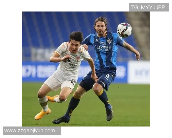 克罗斯在足球场上的传奇之路与他对现代足球的深远影响分析