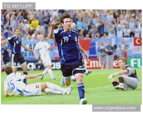 梅西与杰拉德的巅峰对决：足球历史上的传奇交锋与荣耀时刻