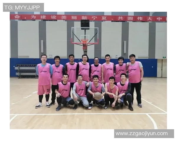 特雷杨领衔新一代篮球明星展现无与伦比的场上魅力与技术